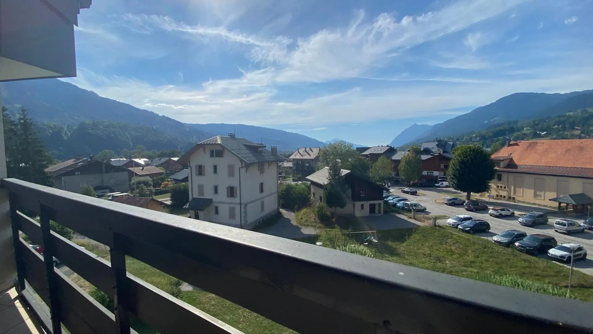 Joli T3 Ensoleille, Proche Centre, Avec Balcon, Parking Et Casier A Ski - Fr-1-624-89 Samoëns Daire